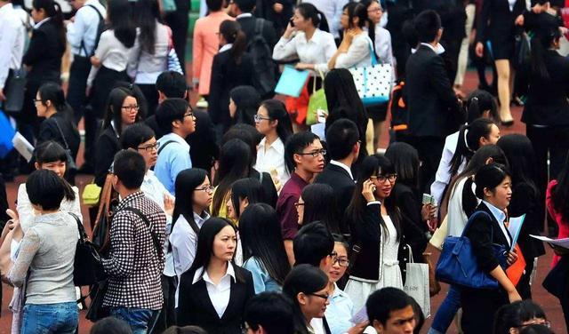 深圳市|深圳工厂混日子人太多,很多工厂因搬迁难倒闭了,员工和企业耗着