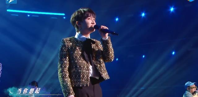 周深|周深细腻演唱《克卜勒》，唯美音色仿佛穿越星际，温暖又治愈