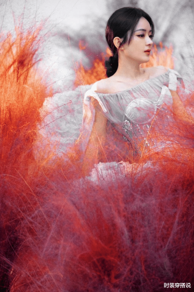 赵丽颖|女神赵丽颖一袭印花长裙亮相,仙气飘飘,宛若“花仙子”!