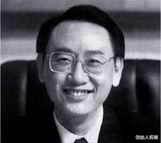 汤君年: 靠卖窗帘起家, 花6亿买下一块地皮,如今每套房价值过亿!