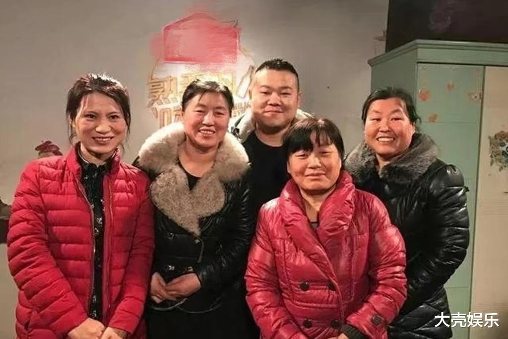 岳云鹏|岳云鹏辅导孩子作业差点崩溃,在线求助却惨遭网友集体调侃