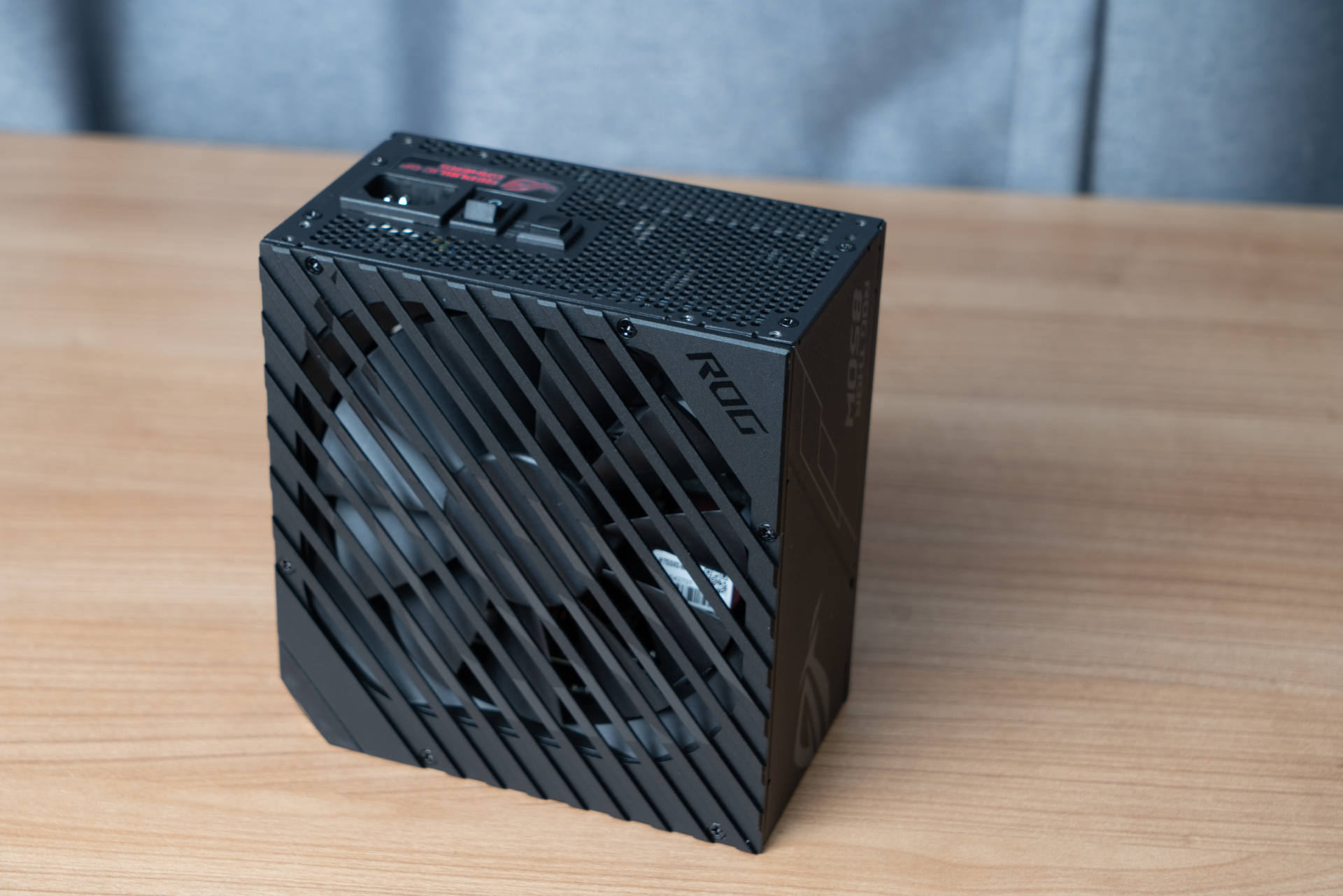 主板|羊毛只薅一只，ROG办公全家桶装机