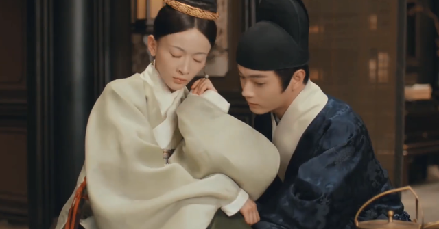 吴谨言|吴谨言在《尚食》里颜值下滑鼻子怪异，许凯也没能逃脱黑眼圈！