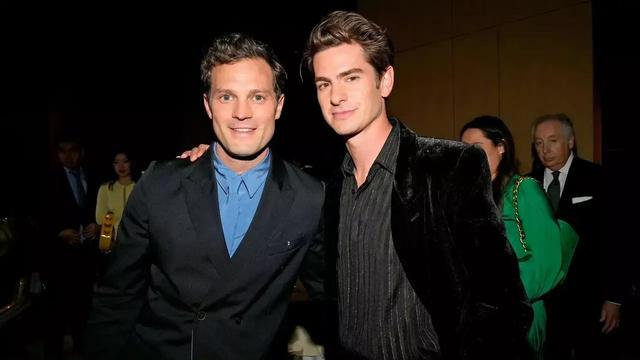 |国外女明星真会穿，个个都堪称艳压高手，观众喜闻乐见