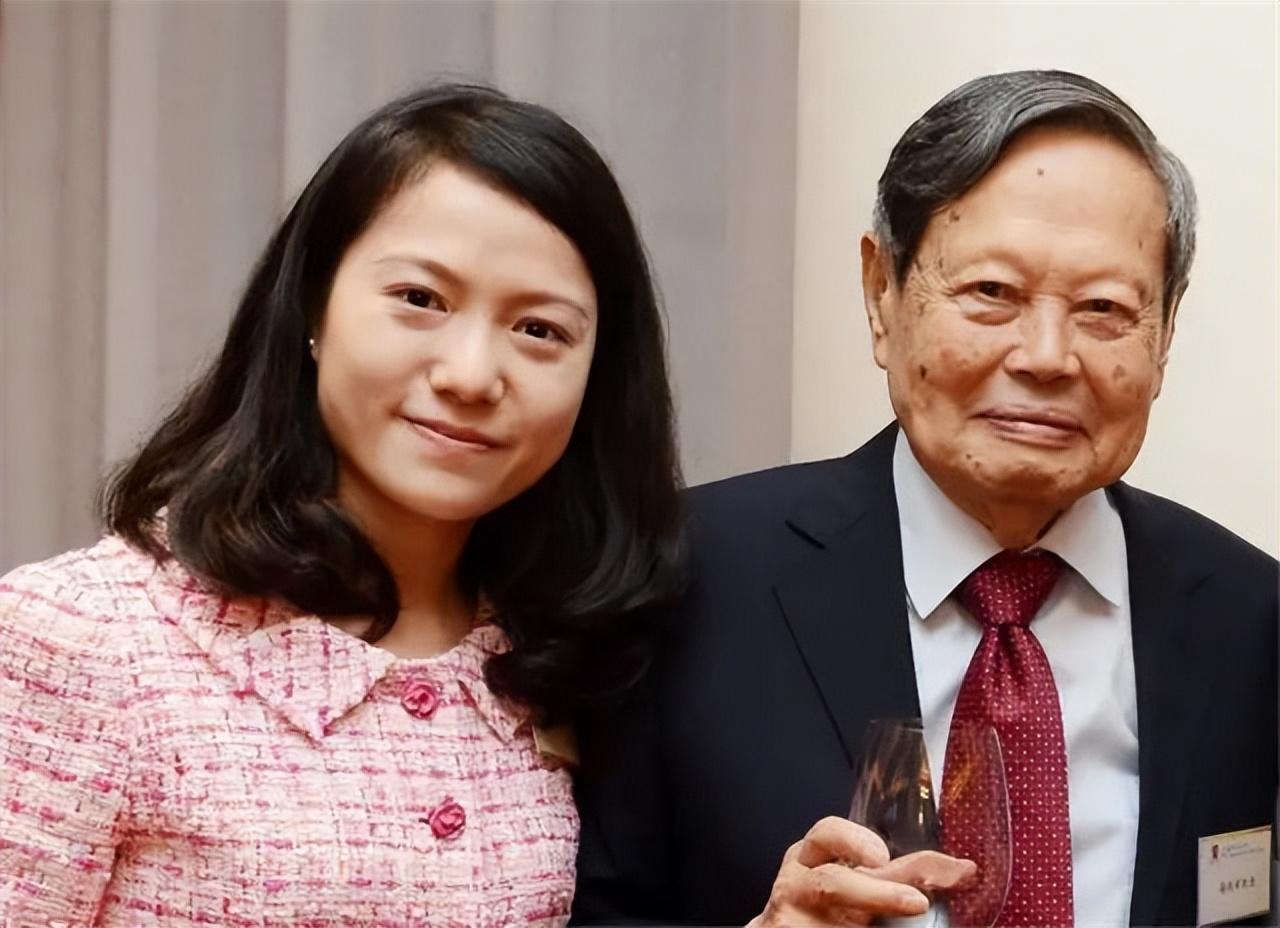 翁帆|2015年，杨澜问杨振宁：您去世之后，比你小50多岁的翁帆怎么办？