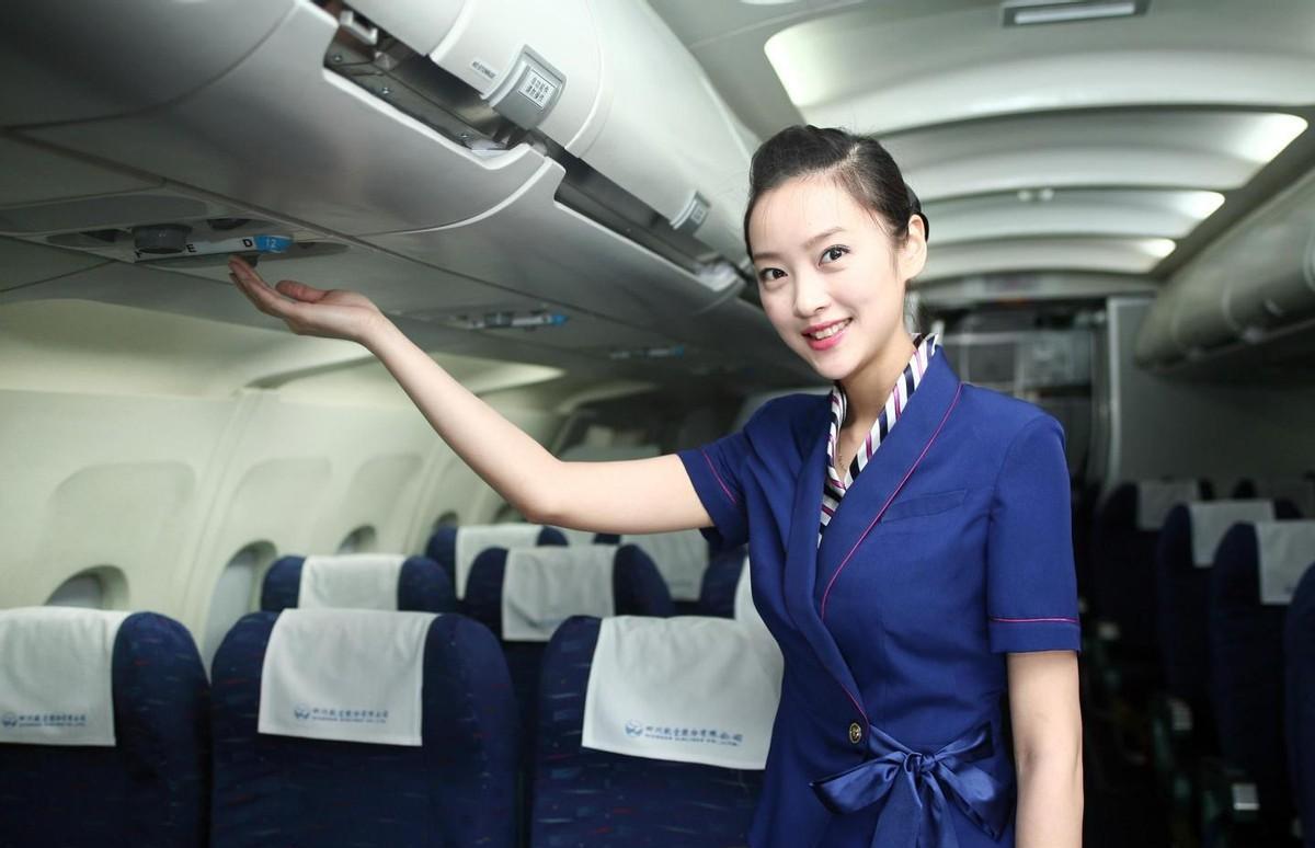 都下班了,为何空姐不回家而去酒店住?空姐表示:情非得已