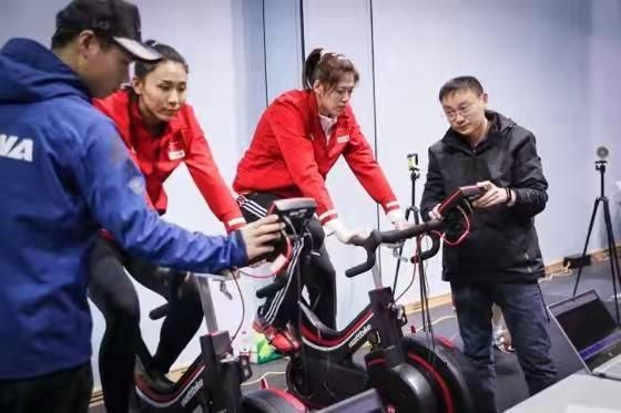 教练|女排训练营合照出炉！67名球员，27名教练和保障人员，赖亚文亮相