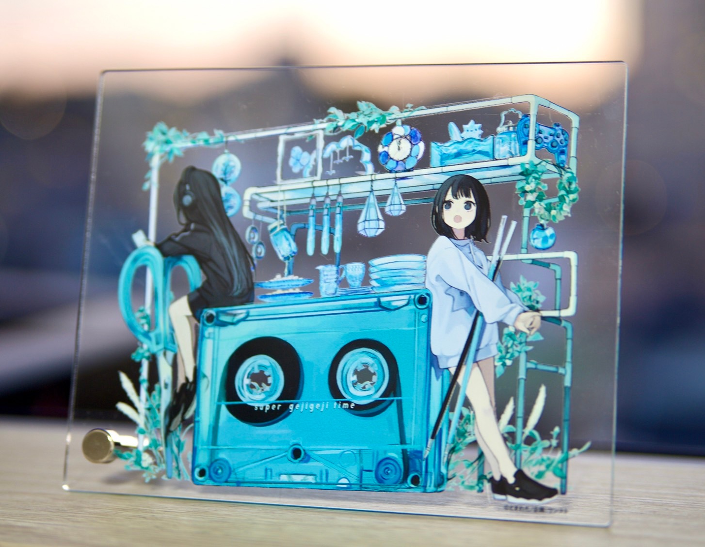 哆啦A梦|【动漫美图】呆萌又酷酷的少女，作品色调偏灰色，角色娇小可爱