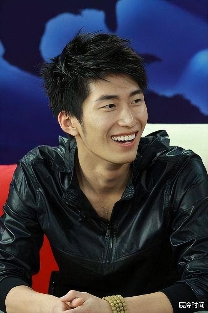 窦骁|窦骁的“富贵”情史：前任皆是富家千金，仅花两周就拿下赌王爱女