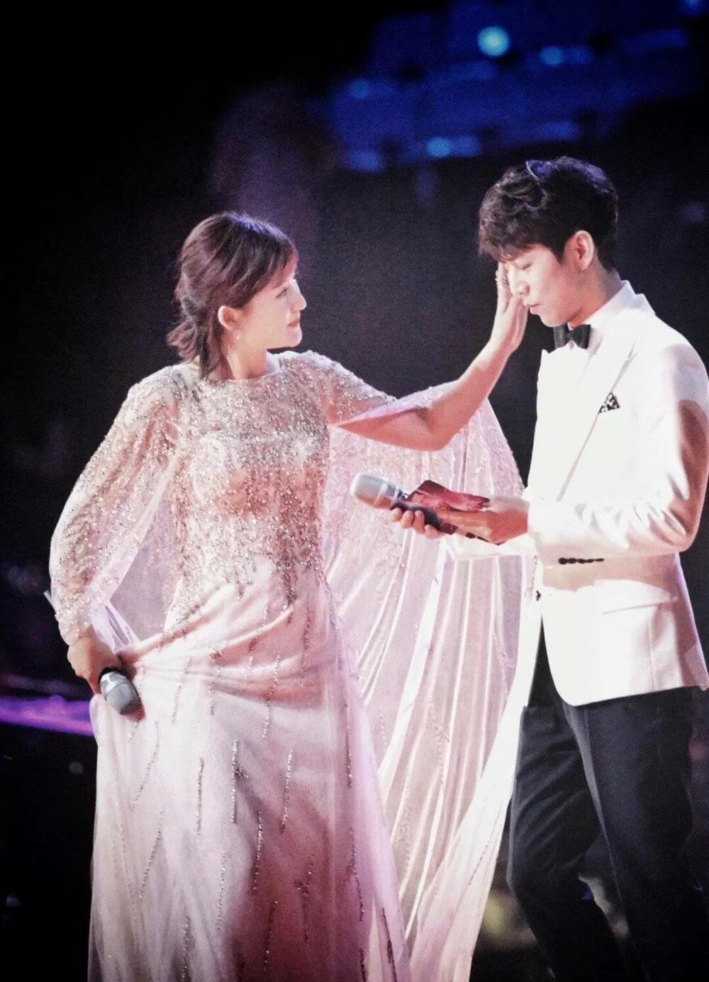 情侣|娱乐圈中公认的知己，他们不是一对，感情却胜似情侣夫妻