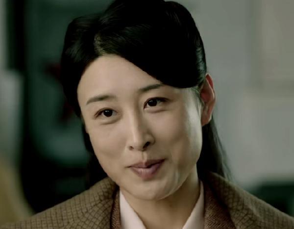 邢雨静|《破晓东方》被邢雨静圈粉了，虽然是个大反派，但却很美很会演