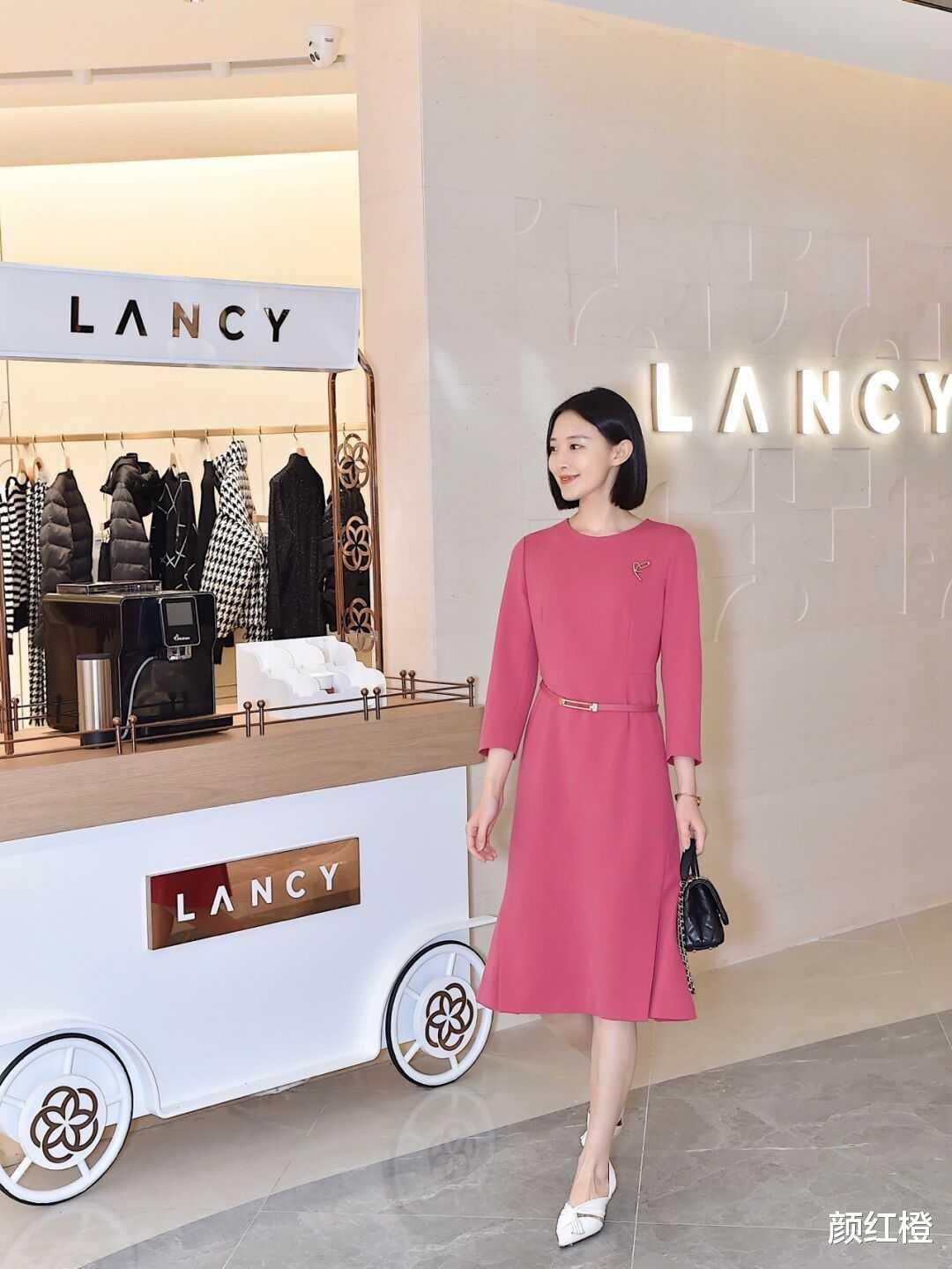 穿衣搭配|早春职场怎么穿更洋气？借鉴这几组搭配方式，简约日常又有气场