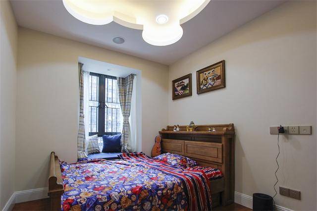 晒晒闺蜜的160平新房，阳台比我家卧室还大，50万装修费没白花！