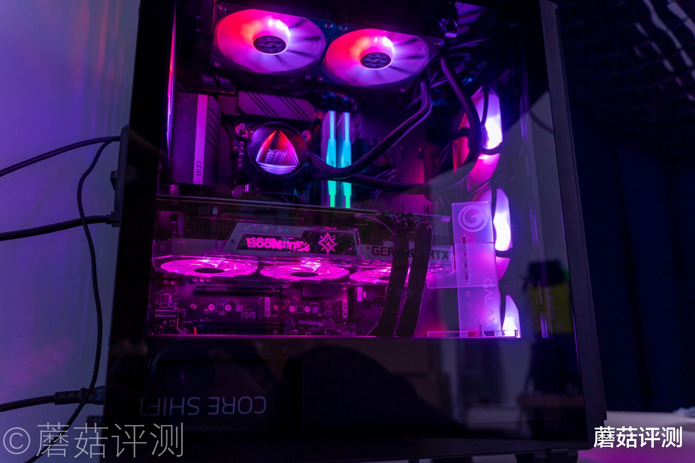 折叠屏|困在家里无事做？整台主机打游戏吧！准备10年不换电脑的一次装机