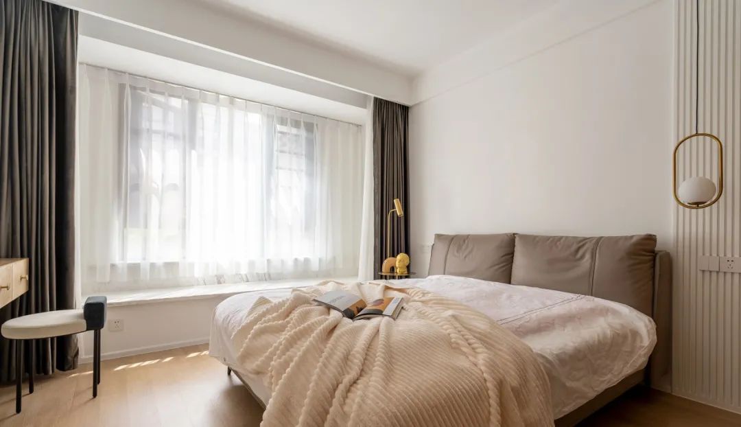 140m2只花11w:这个清新的极简家,满足了全屋收纳+超高颜值!