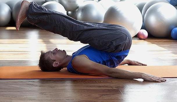 降压药|肾脏是身体“过滤器”,男人过了40岁,睡前常做几件事,更利养肾