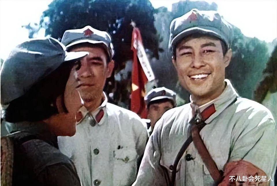 军人|油头粉面就别尬演军人!这9位男星告诉你,什么才是真正的硬汉