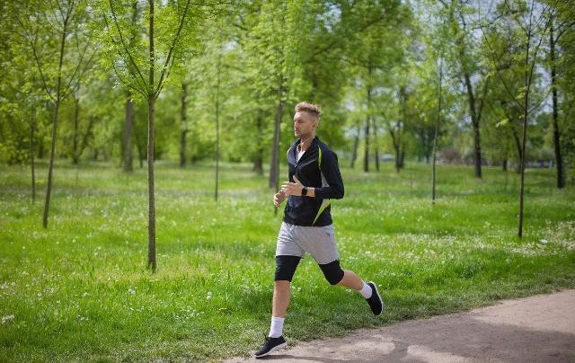 脑梗|男性衰老的四个“丑态”, 即使占一个，说明你可能老了，别不服气