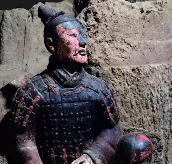 兵马俑中，有一张科学家也难以解释的“脸”，还被禁止出国展览