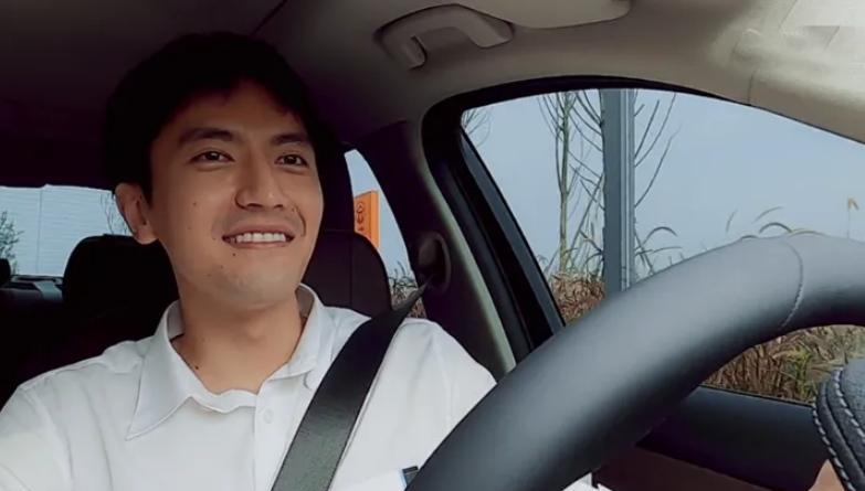 姚沐希|《心动3》姚沐希提148万豪车,变身有车一族,视频结尾感谢爸爸