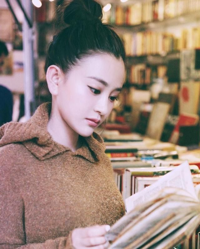 陈昱霖|出狱一年，被吴秀波亲手送进监狱的小三陈昱霖，有了新的故事！