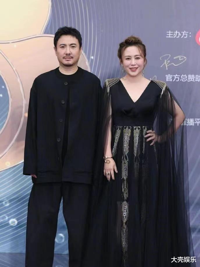 沈腾|众多明星齐聚电影之夜：沈腾和谢霆锋撞衫，姚晨朱一龙模仿表情包