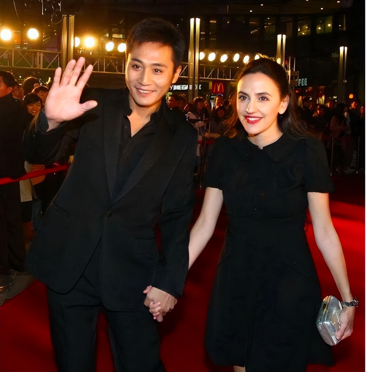 刘烨|刘烨吃黄瓜坚持不削皮,妻子看不惯后的沟通方式给人上了一课!