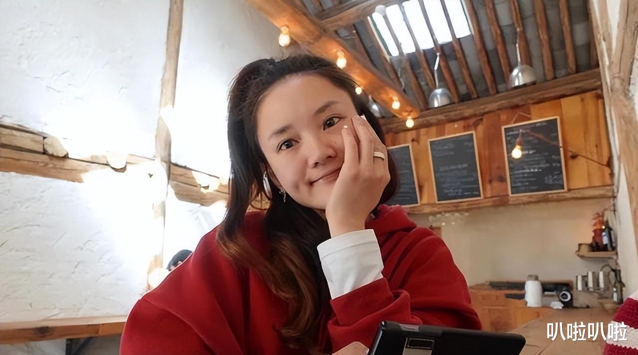 红苹果乐园|19年后再看《红苹果乐园》,男演员颜值全员崩盘,女演员个个坚挺