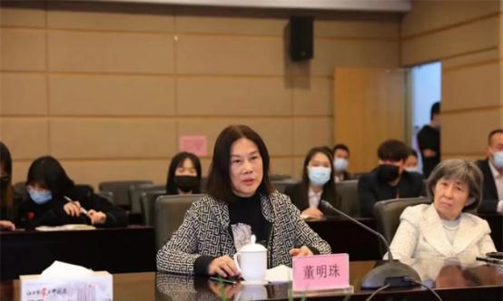 三星|68岁董明珠连任,放话:“超过小米”,曾赢雷军10亿赌约