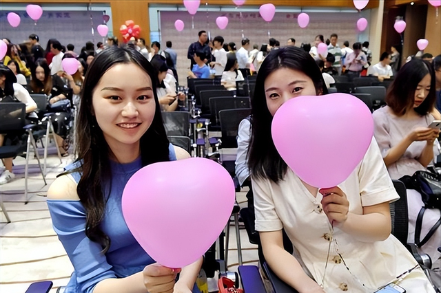 骗子?小伙与“00后”相亲遭悔婚,女方拒还9万彩礼