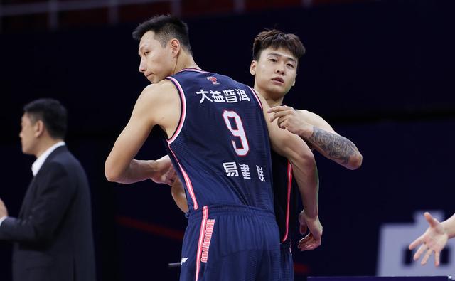 广东男篮|周琦只是幌子？朱芳雨有望暗渡陈仓，“加强版韩德君”或驰援广东