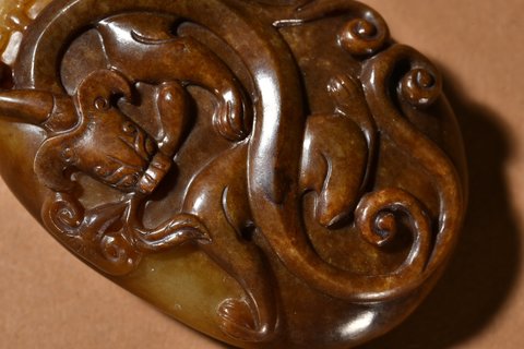 |清代 和田玉螭龙皮带扣