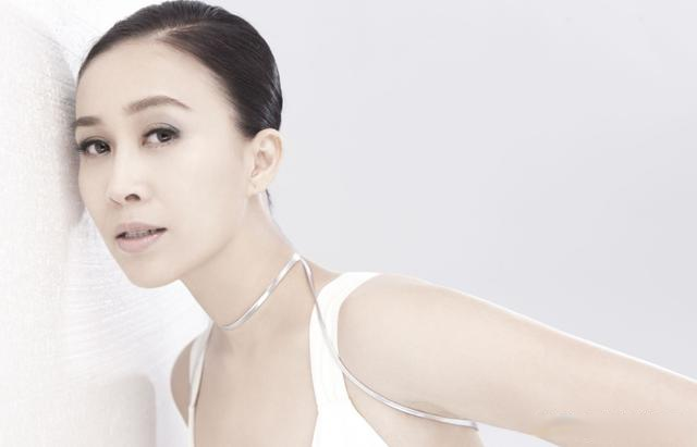 那英|狂人那英：刀郎的歌农民才喜欢，毁掉姚贝娜，骂赵丽颖是妖精