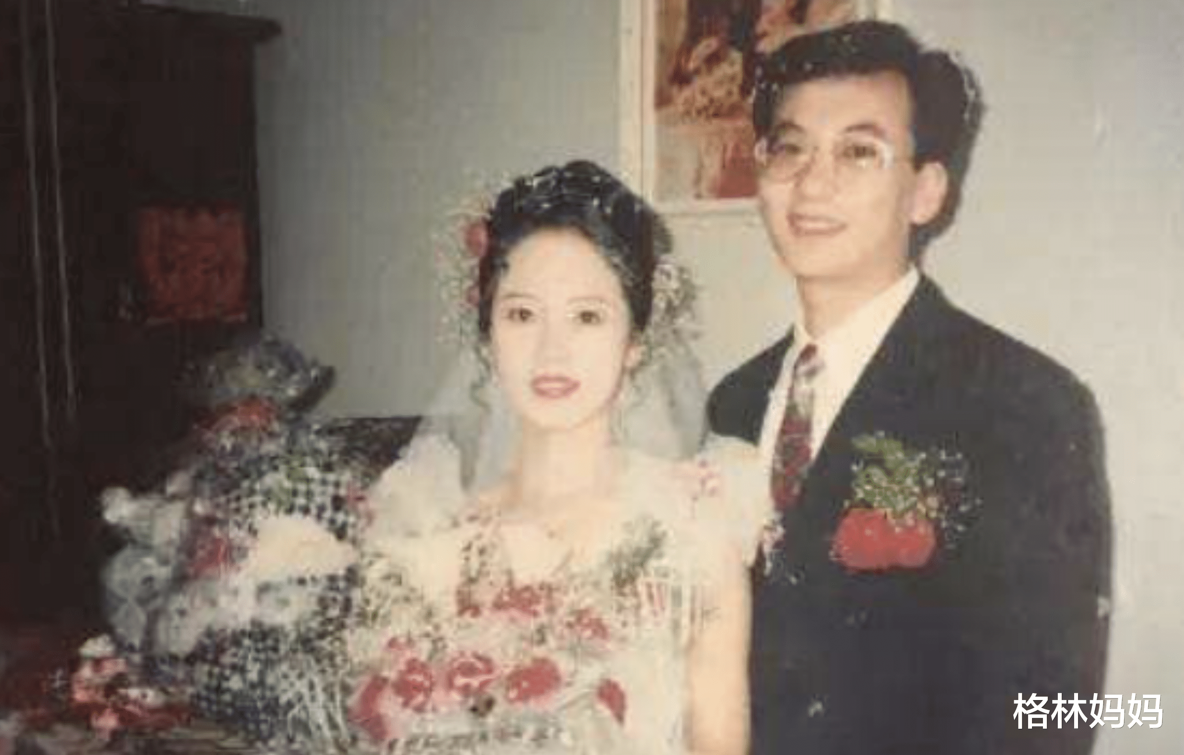 结婚照|“妈，你当年是被我爸拐走的吧”网友晒父母结婚照，张张都是经典