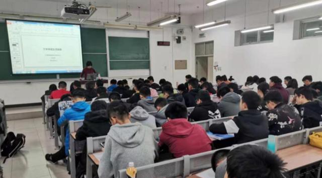 学霸|北理工状元学霸流浪捡垃圾12年：人生最难的修行，就是和自己和解