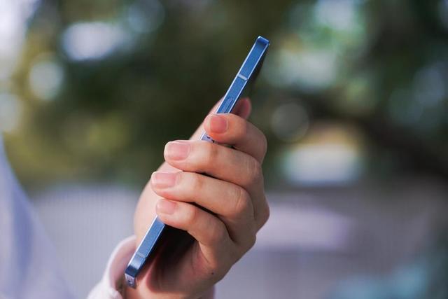 一加科技|这三台手机的曼妙手感,在你指尖上任意流淌