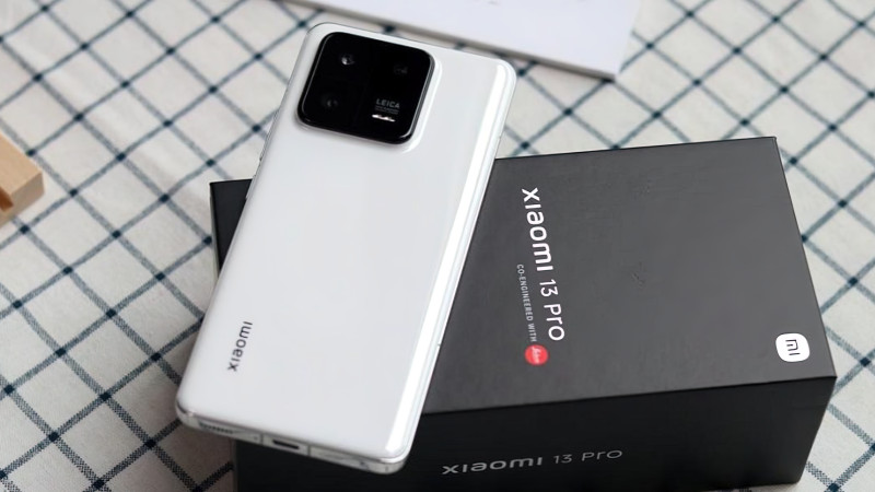 小米科技|预算5000元-6000元，这3台手机闭眼买就行