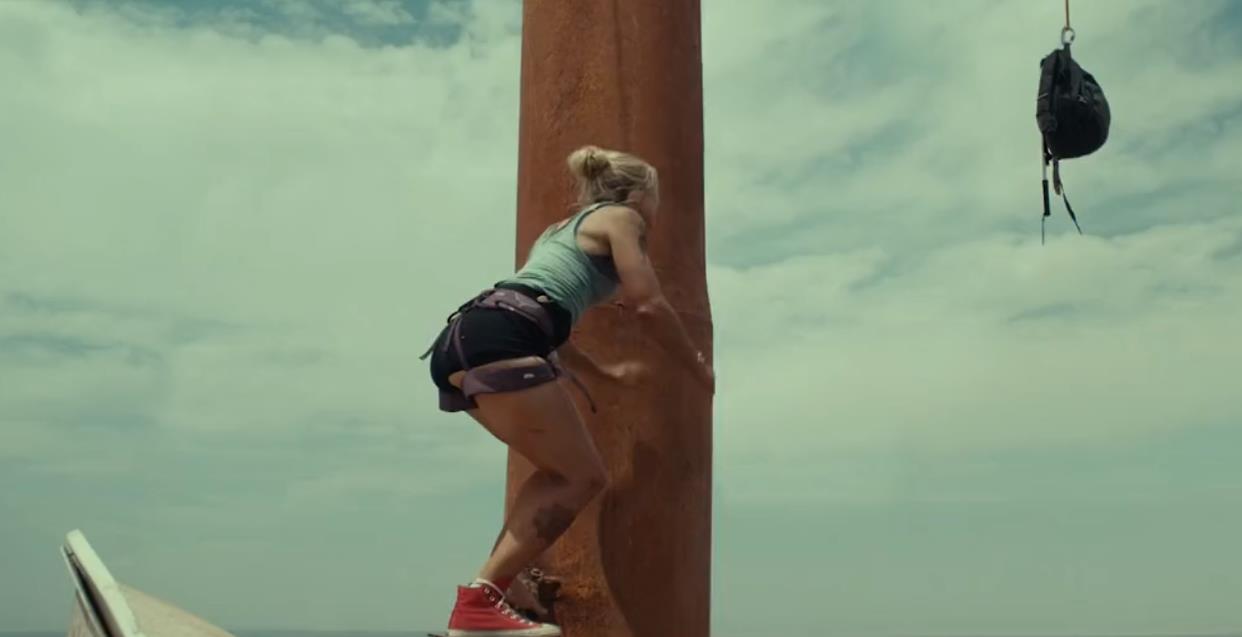 坠落|全美票房冠军,让恐高者身临其境的惊悚电影《坠落》