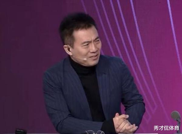 黄健翔|54岁黄健翔老泪纵横揶揄徐阳，怒斥男足自砸饭碗，要求发2倍奖金