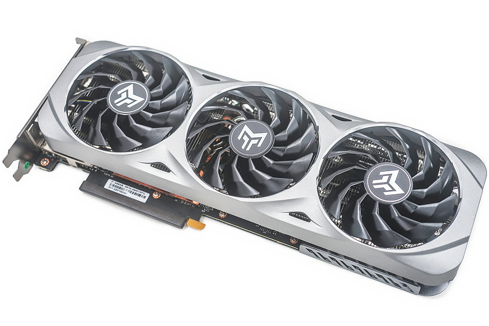 小米科技|白色电脑主机——七彩虹B660 Frozen+12600K+银欣H1M机箱装机