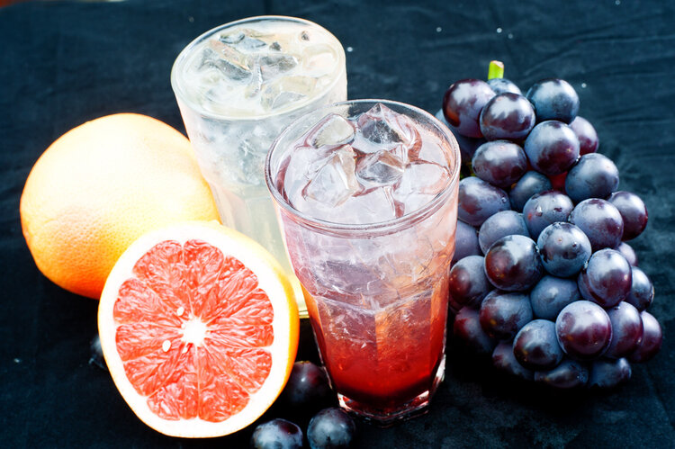 高血压|多喝水是养肾还是伤肾?劝告:不想伤肾,这3种喝水方式要避免