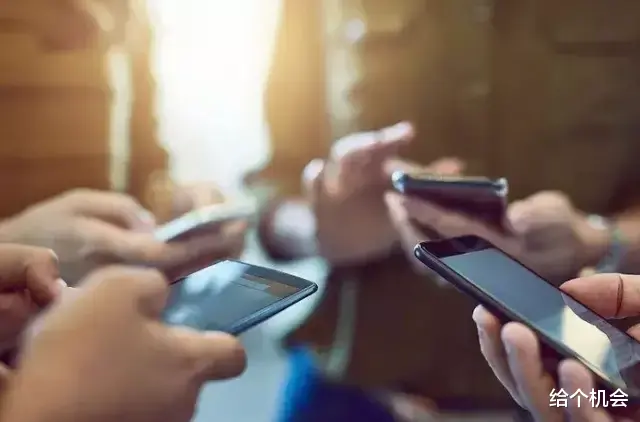 |一部手机坚持用了5年还不肯换,这些人是怎么想的?请对号入座