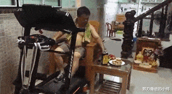 为啥KTV的卫生间里要放一个沙发,有啥用途啊?