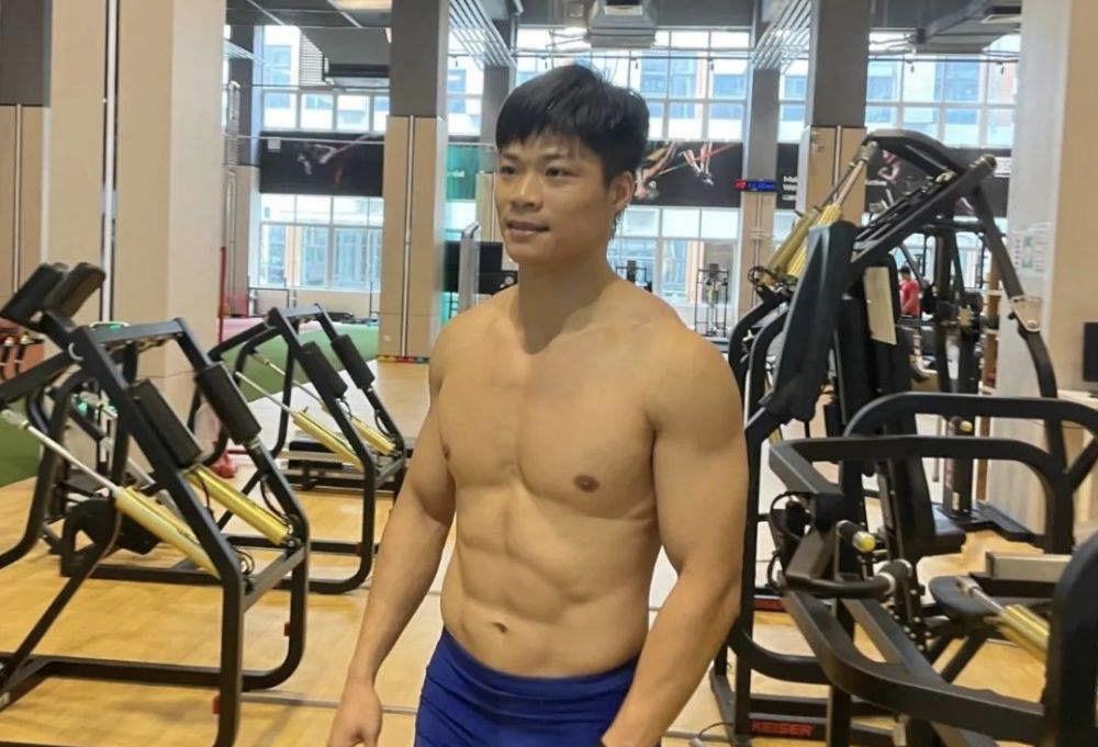 武磊|武磊折射國足現(xiàn)狀，年薪1000萬太寒酸，不及蘇炳添一半，林丹更壕