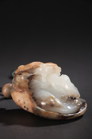 石雕|旧藏-和田玉瑞兽原石雕件