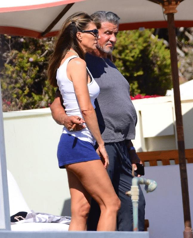 好莱坞|75岁史泰龙人生赢家,豪掷8亿买超级豪宅,三个女儿成好莱坞新宠