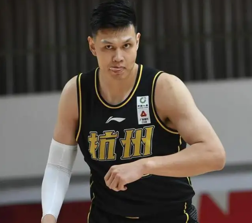 辽宁男篮|CBA总违体榜出炉：榜首太意外，广厦坐实恶名，辽宁浙江最干净！