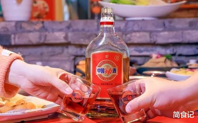 劲酒和董酒同为药酒，谁才是“男性之友”，行家：两者区别很大