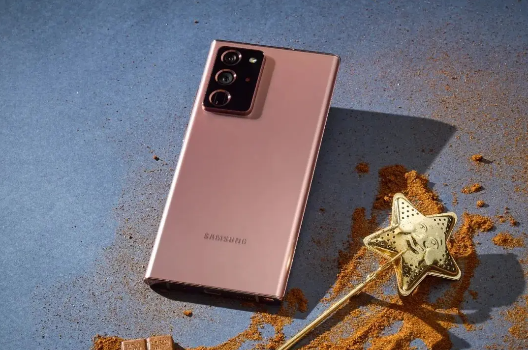 荣耀|昔日机皇价格跳水，12GB+256GB再降2300元，可以出手了