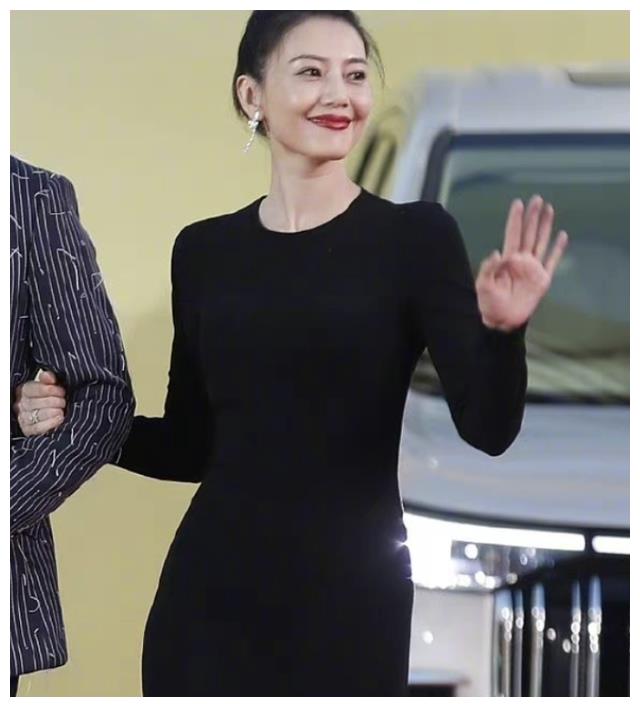 倪妮|给金鸡奖红毯上最惊艳的18位女星排个名：倪妮第2，关晓彤垫底了